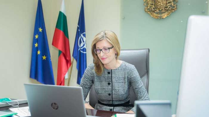 Екатерина Захариева: Не бива да допускаме разделения в ЕС заради кризата COVID-19
